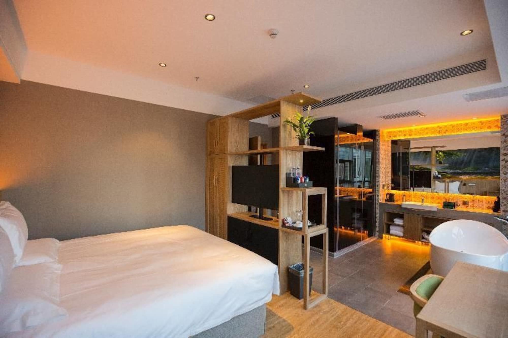 Qiu Guo Hotel Hua Mao Csaojang Kültér fotó
